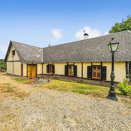 Holiday home Amazing In Haudricourt Aubois *